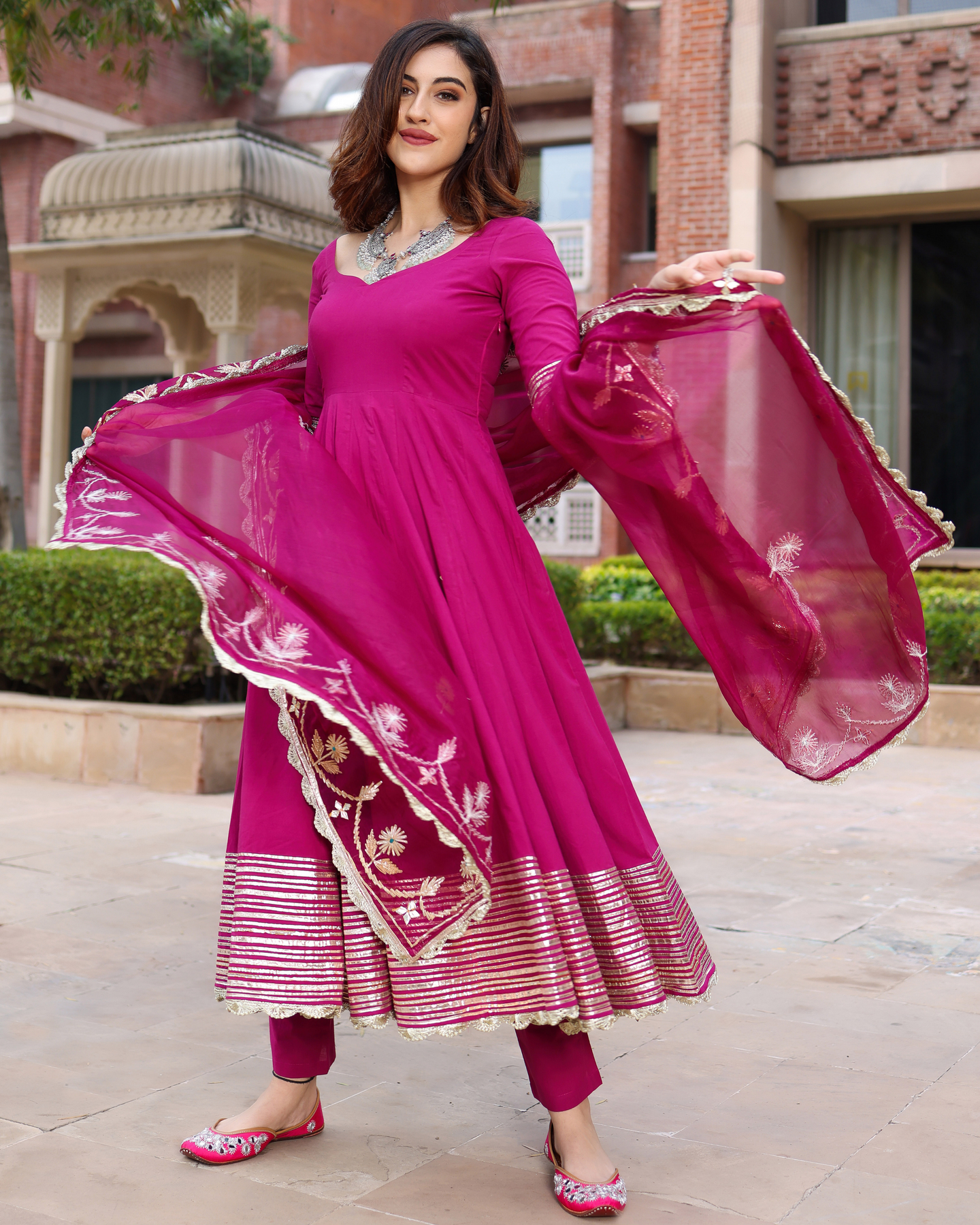 Sparkling Gotapatti Suit Set