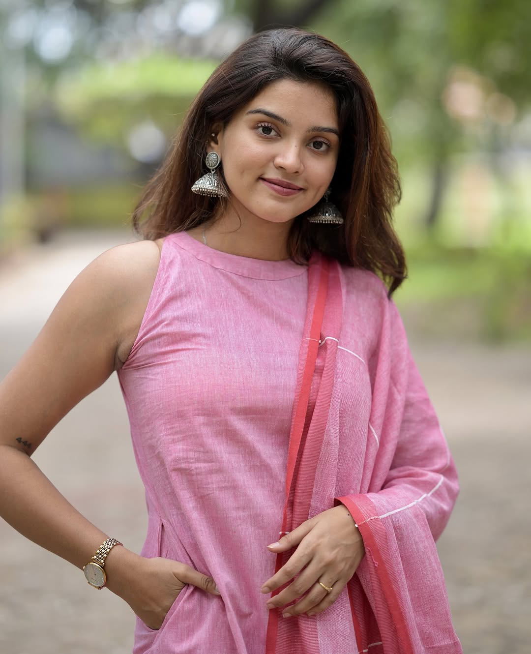 soft pink! π Grab this halter neck Khadi cotton set