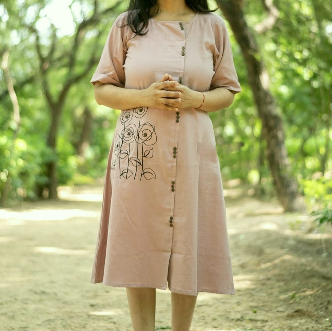 Women front button style aline kurta set