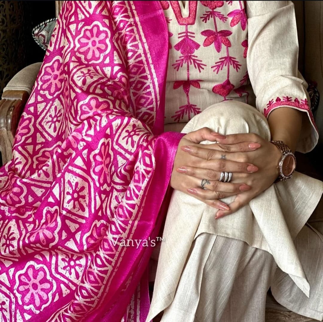 Handloom Cotton Off-White Kurta Pant Dupatta set