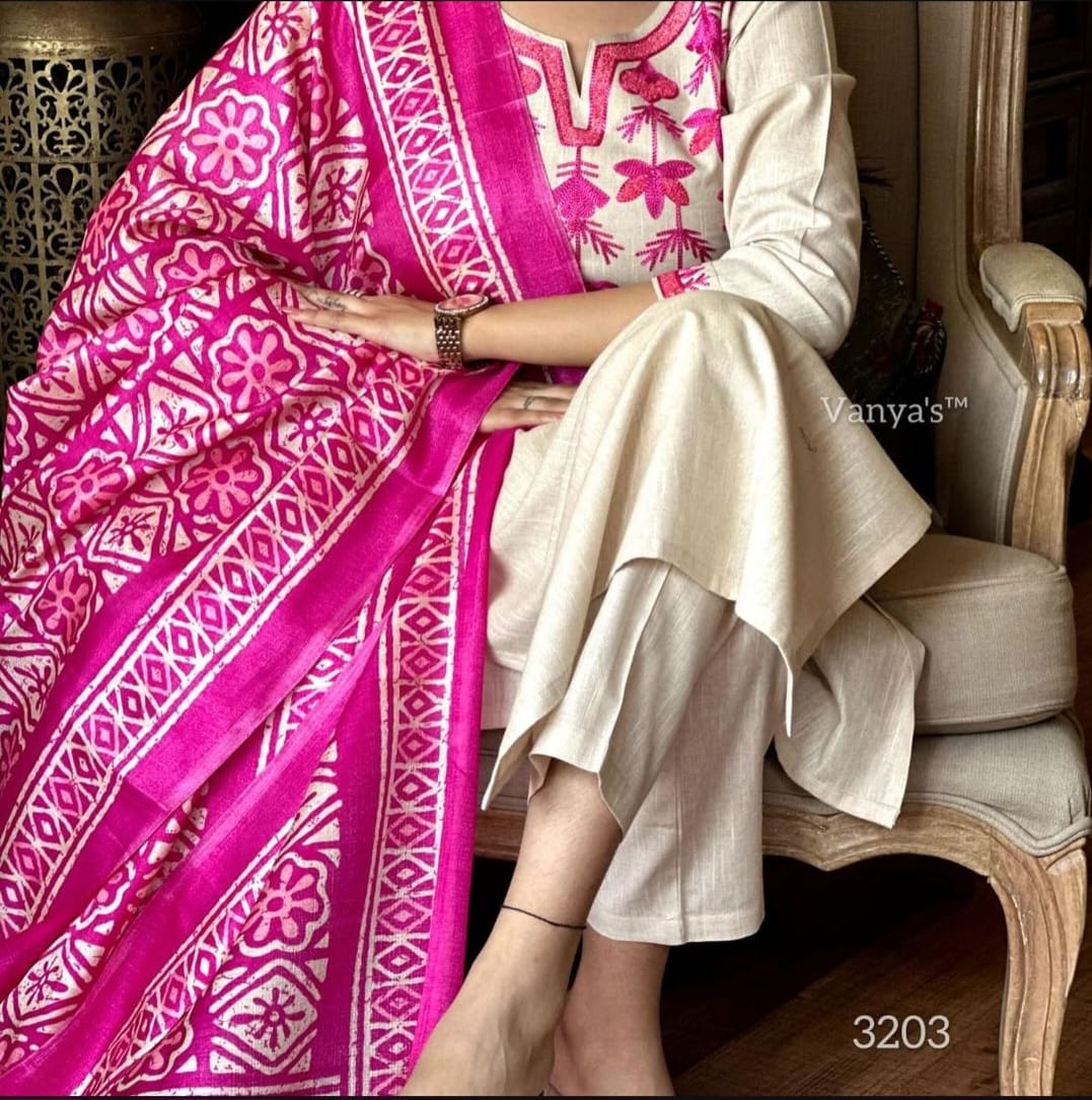 Handloom Cotton Off-White Kurta Pant Dupatta set