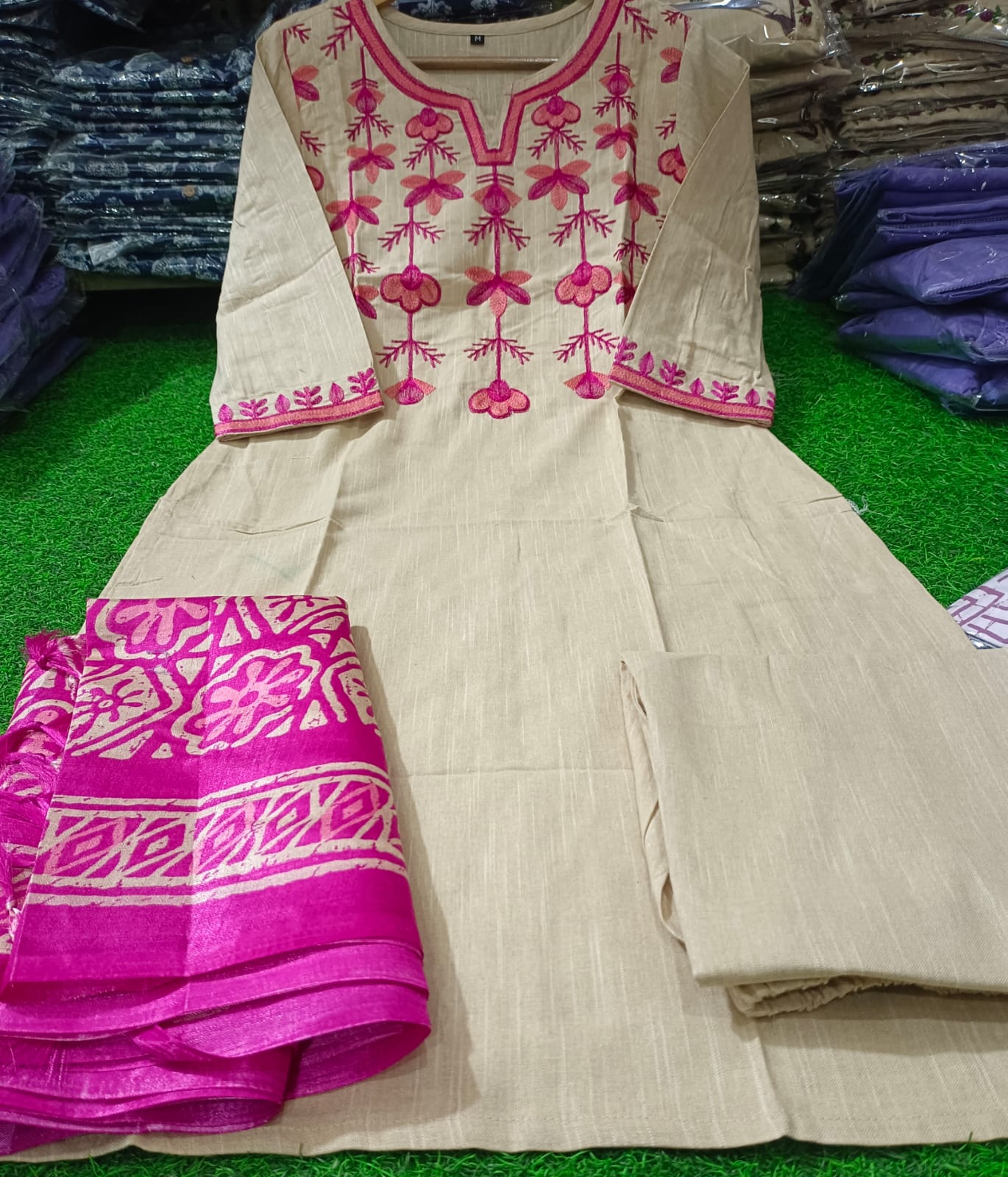 Handloom Cotton Off-White Kurta Pant Dupatta set