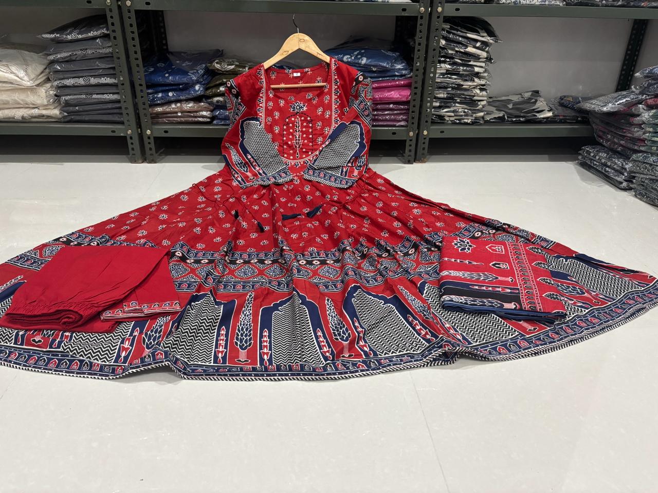 Women Anarkali Full gher Cotton Red Dupatta set